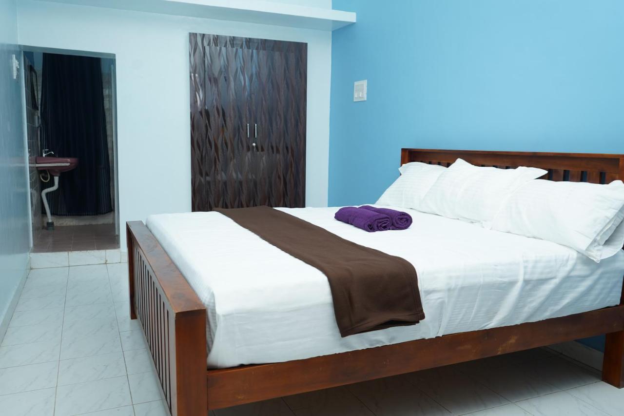 Omkara - The Fives Guest House Tiruvannāmalai Екстериор снимка