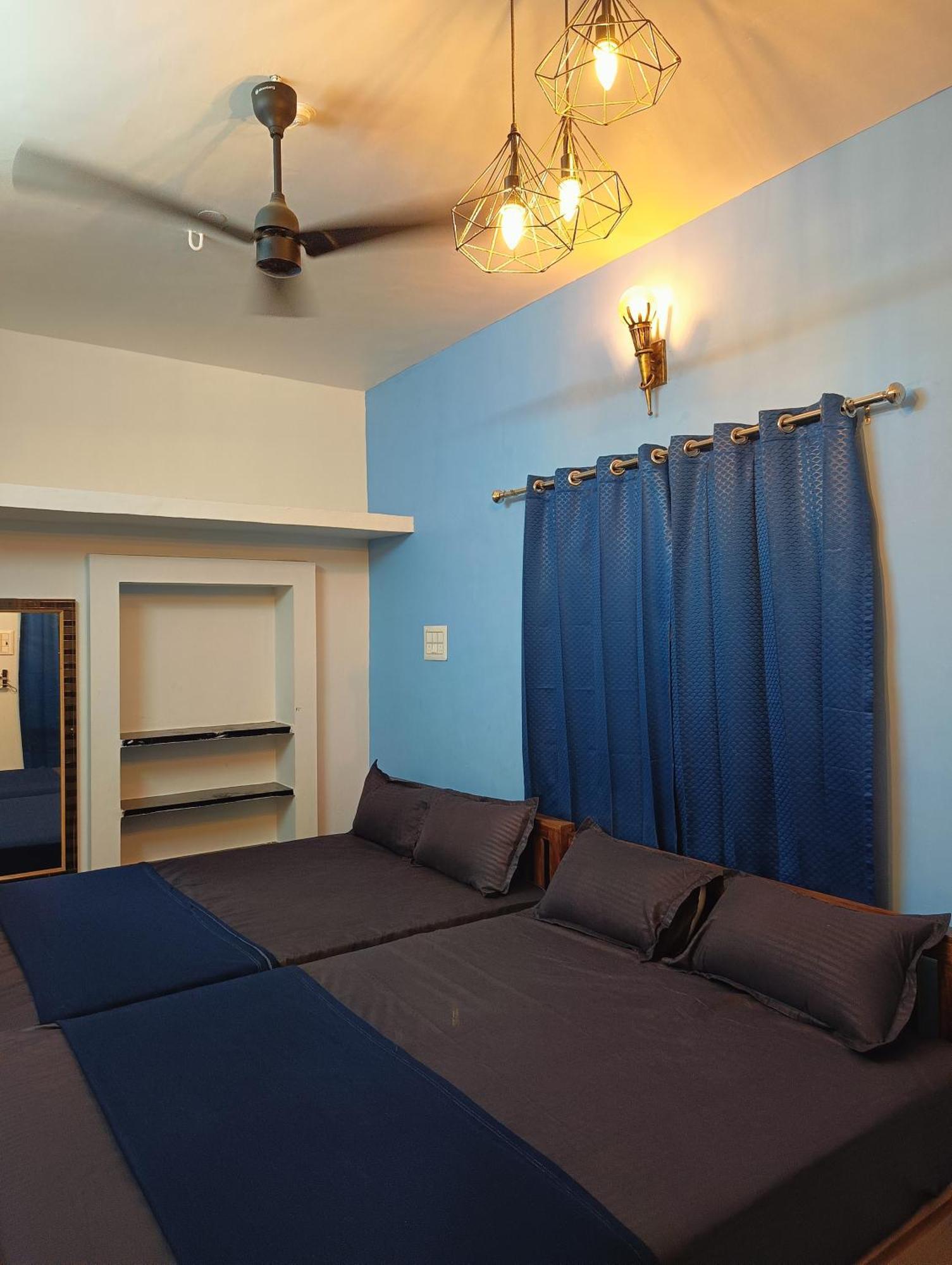 Omkara - The Fives Guest House Tiruvannāmalai Стая снимка