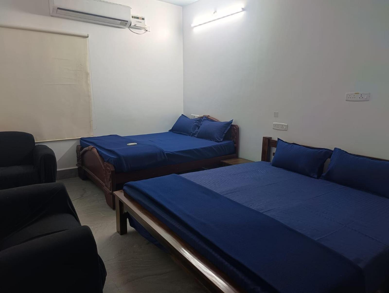 Omkara - The Fives Guest House Tiruvannāmalai Екстериор снимка